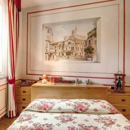 Lovely Flat By The Trevi Fountain Roma Exterior foto