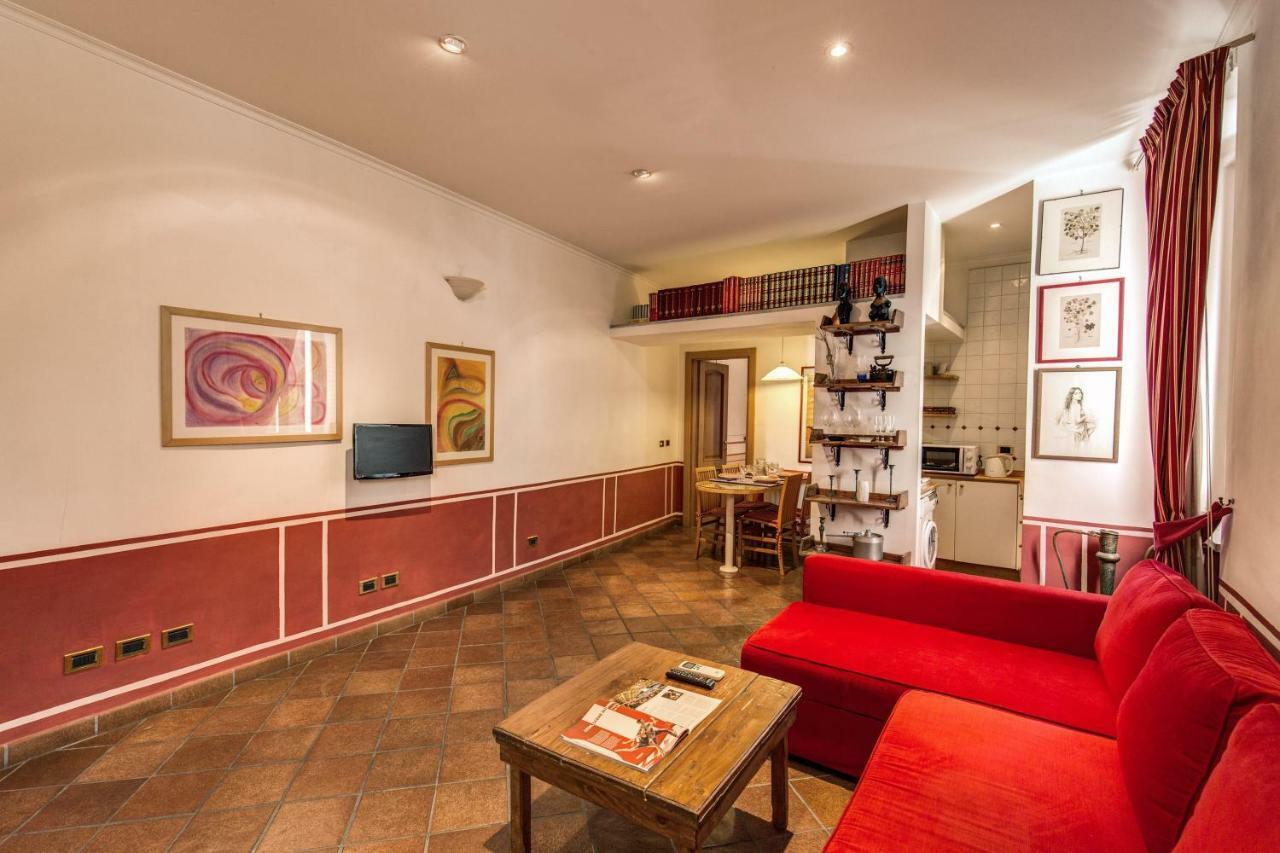 Lovely Flat By The Trevi Fountain Roma Exterior foto