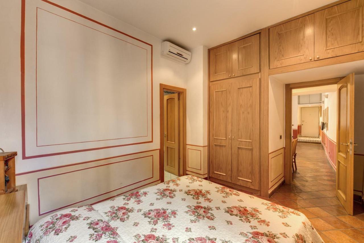 Lovely Flat By The Trevi Fountain Roma Exterior foto