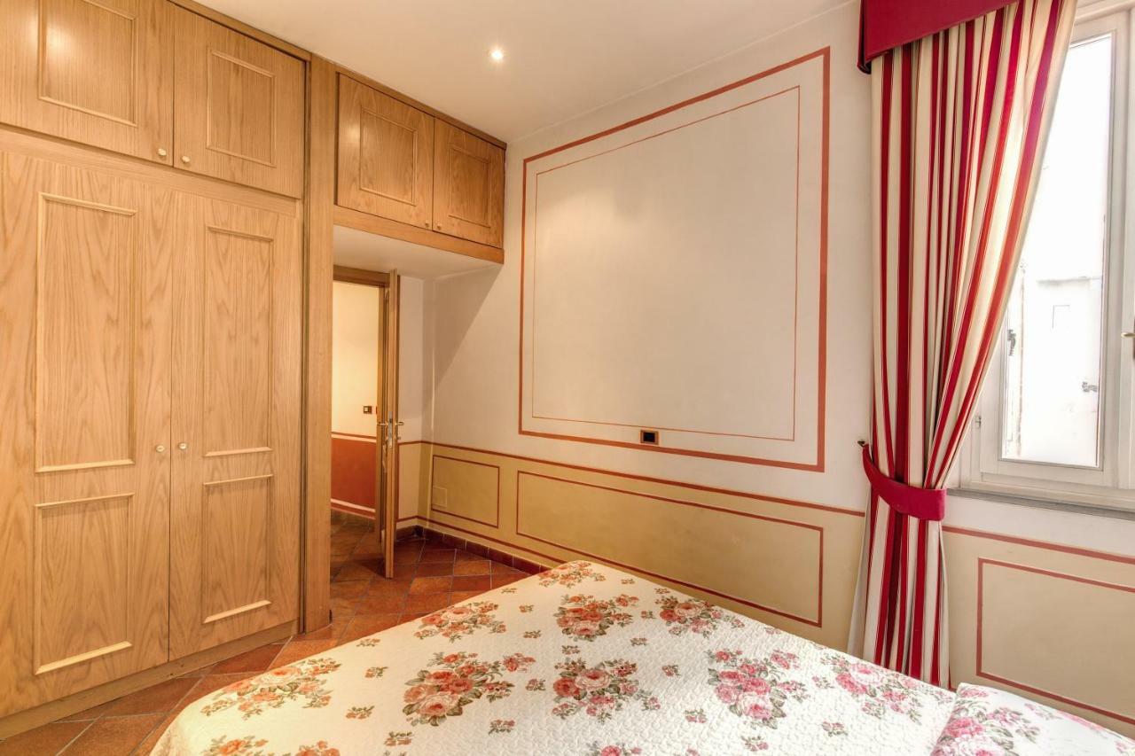 Lovely Flat By The Trevi Fountain Roma Exterior foto