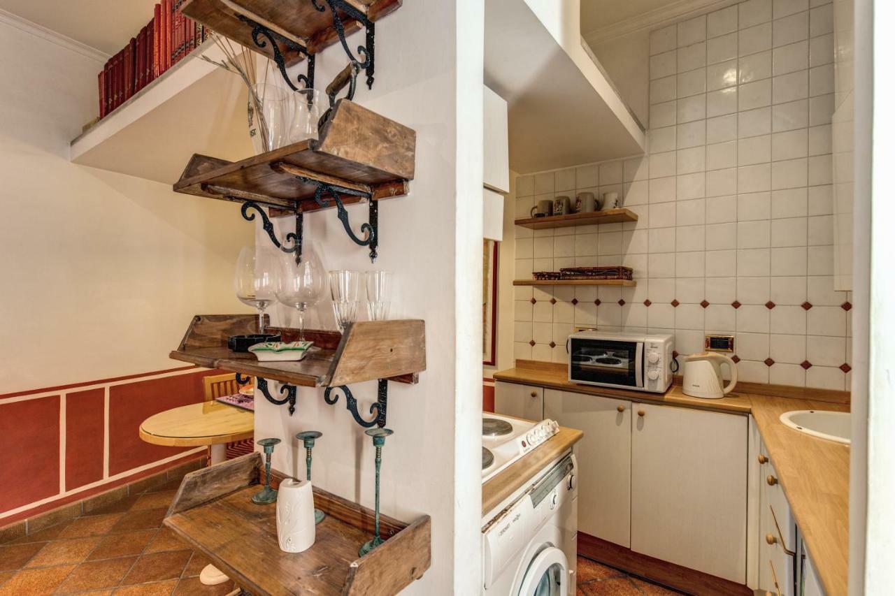 Lovely Flat By The Trevi Fountain Roma Exterior foto