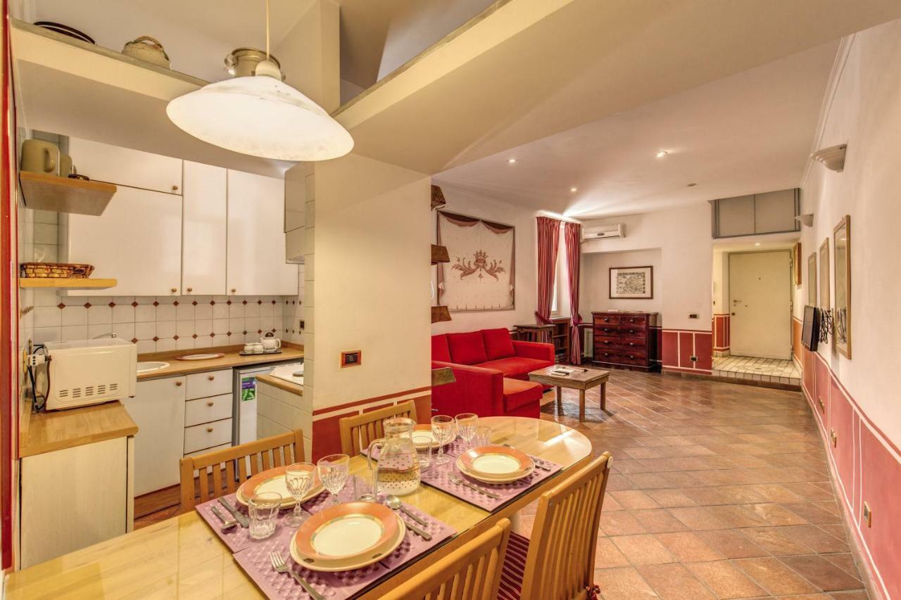 Lovely Flat By The Trevi Fountain Roma Exterior foto